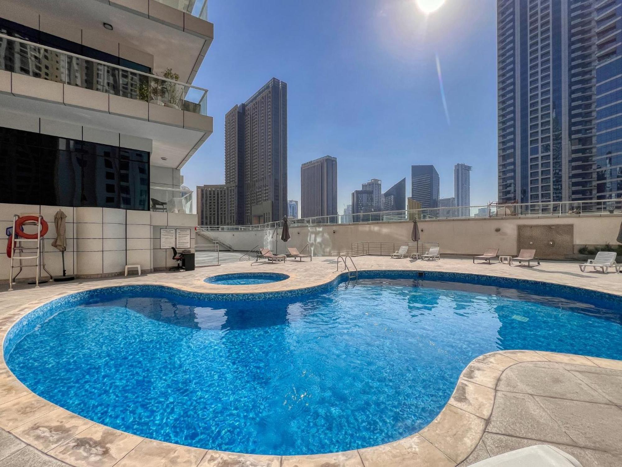 Enticing Space With Marina View Near The Beach! 迪拜 外观 照片